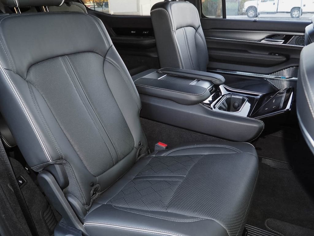 2022 Jeep Grand Wagoneer Series II Obsidian 4x4