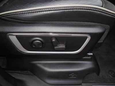 2022 RAM 1500 Laramie Crew Cab 4x4 5'7" Box