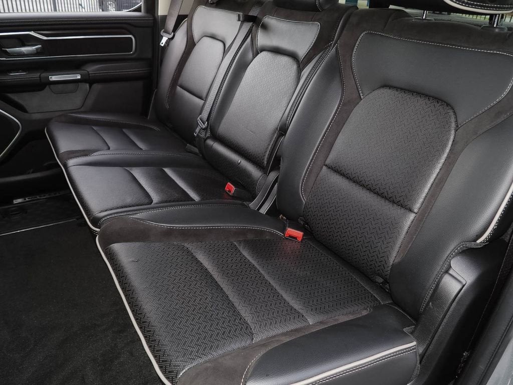 2022 RAM 1500 Laramie Crew Cab 4x4 5'7" Box