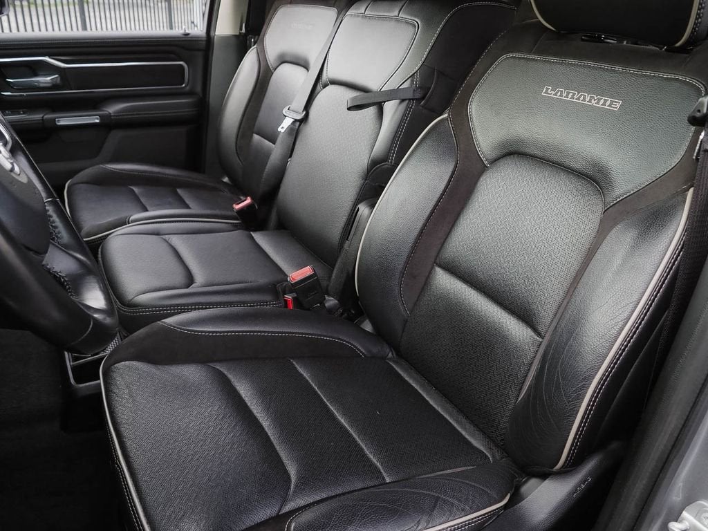 2022 RAM 1500 Laramie Crew Cab 4x4 5'7" Box