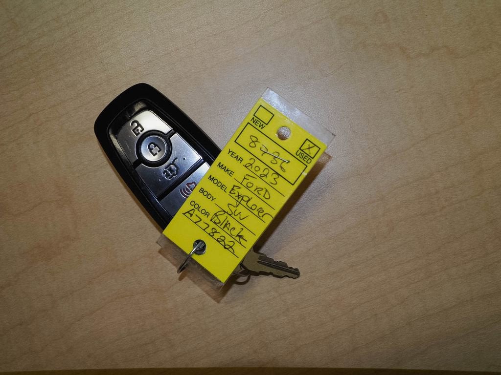 2023 Ford Explorer XLT