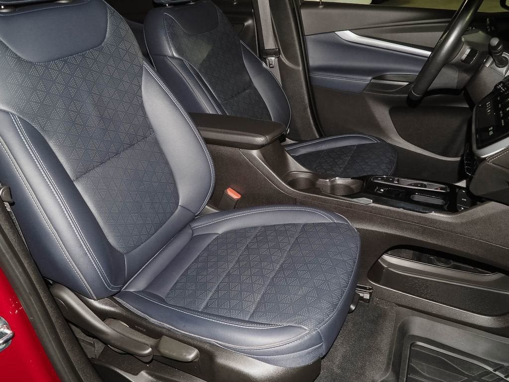 2023 Chevrolet Bolt EUV LT