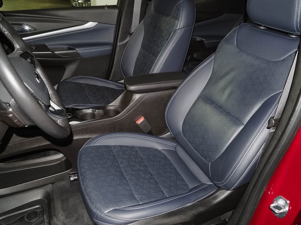 2023 Chevrolet Bolt EUV LT