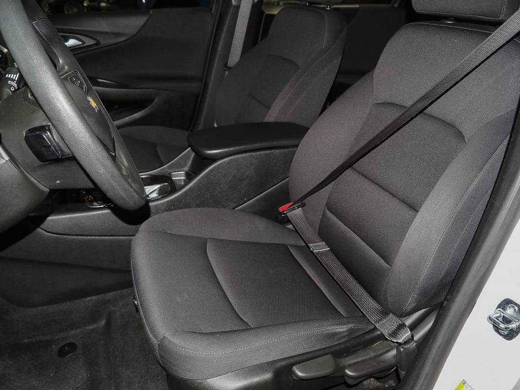 2022 Chevrolet Malibu LS