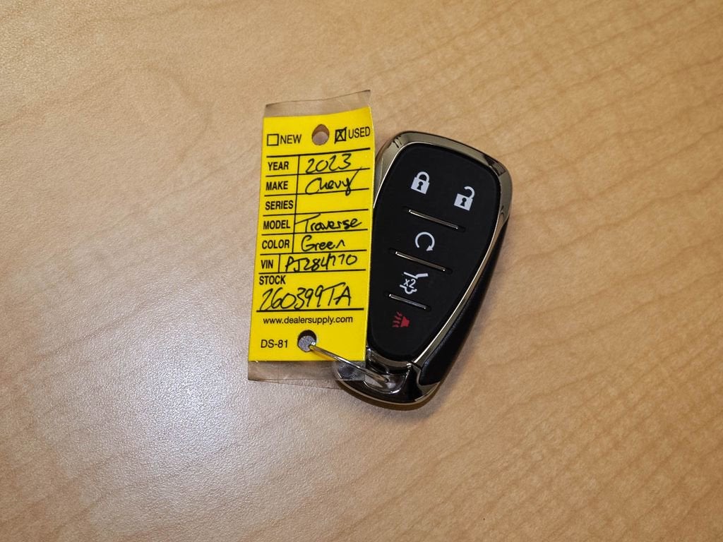 2023 Chevrolet Traverse LT Cloth