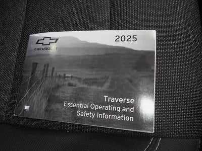 2025 Chevrolet Traverse LT