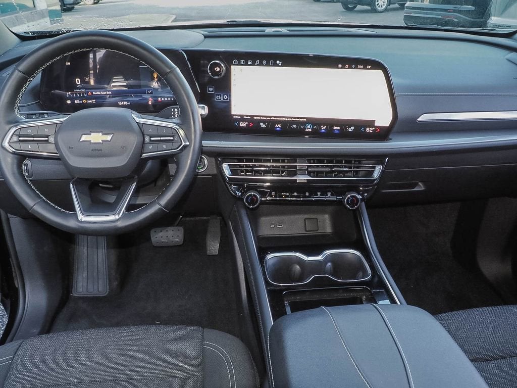 2024 Chevrolet Traverse LS