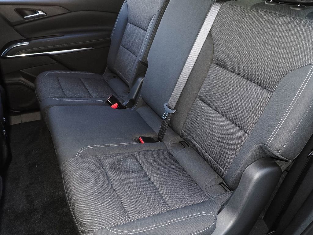 2024 Chevrolet Traverse LS