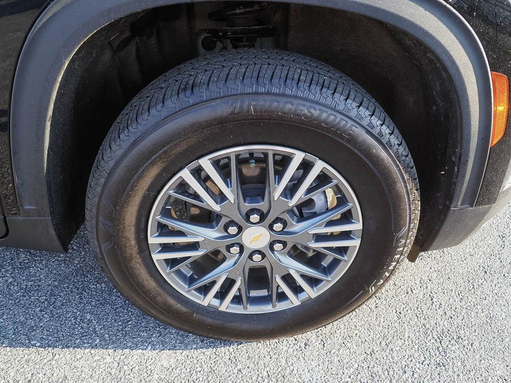 2024 Chevrolet Traverse LS