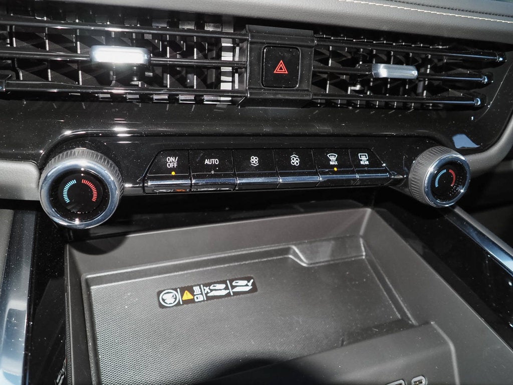 2026 Chevrolet Tahoe Premier - Photo 11