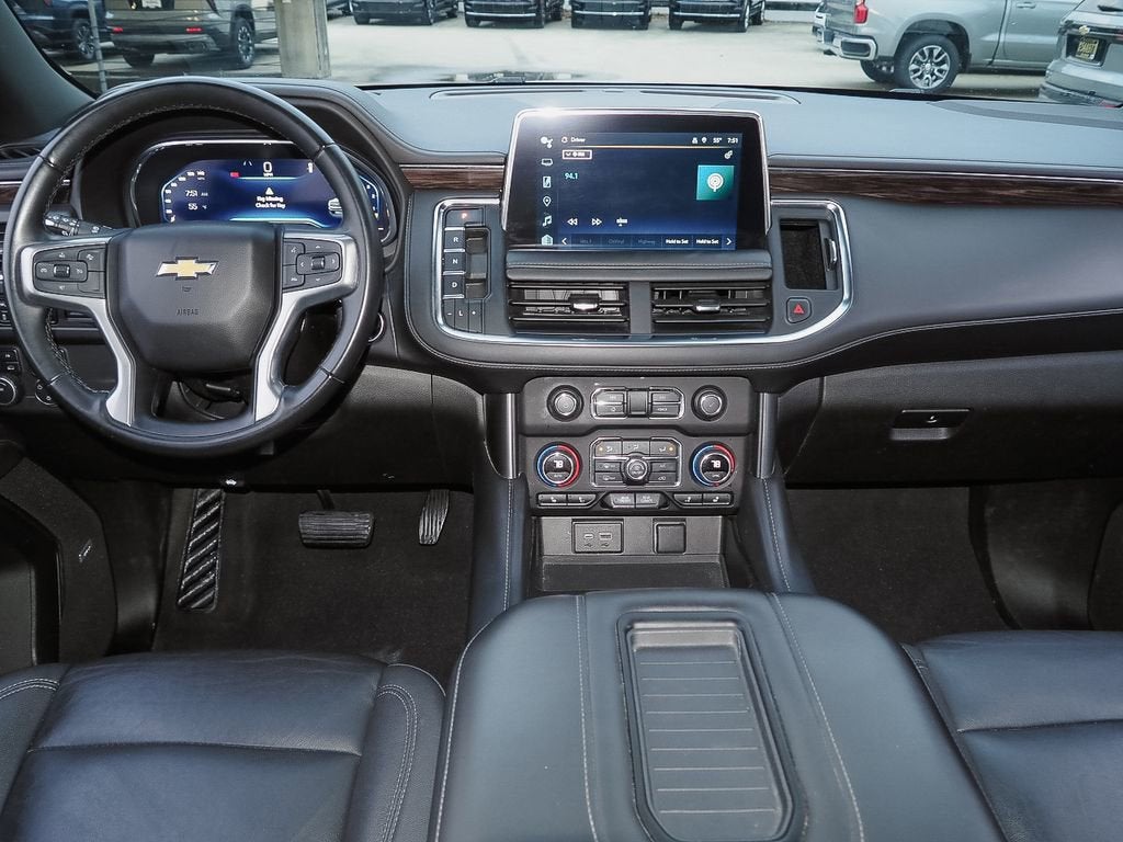 2023 Chevrolet Suburban LT