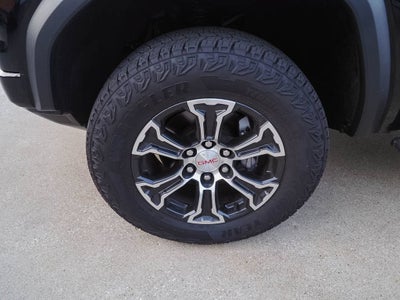 2024 GMC Canyon AT4