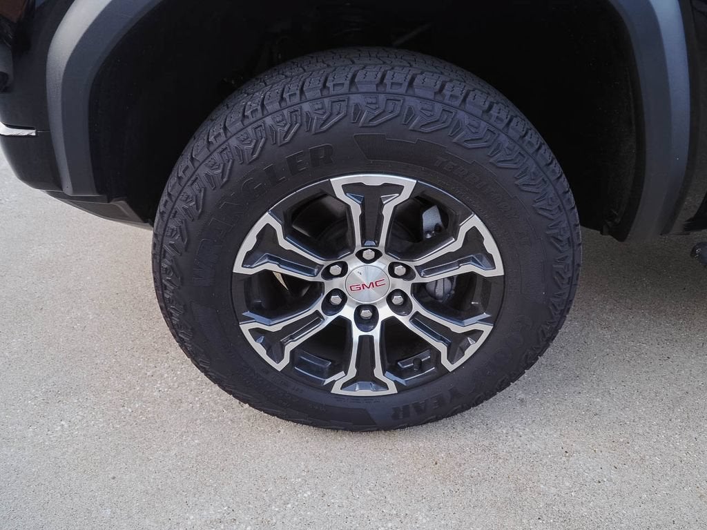 2024 GMC Canyon AT4