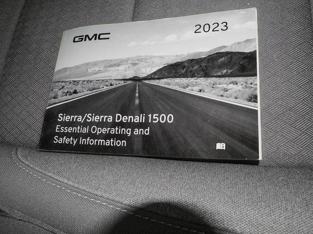 2023 GMC Sierra 1500 Elevation