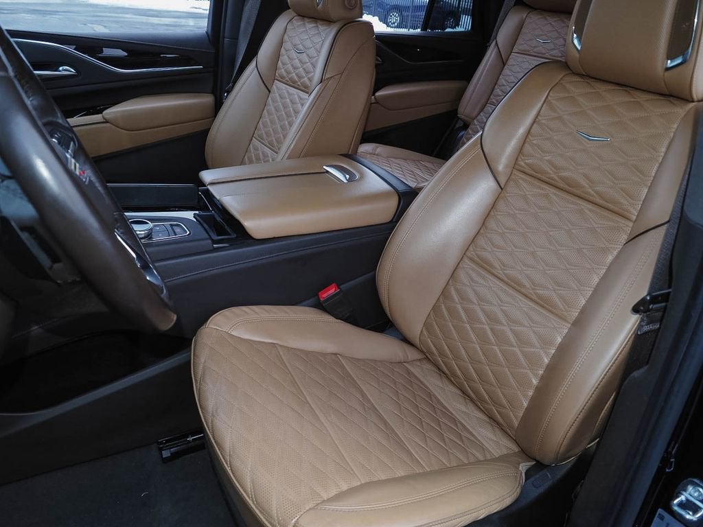 2022 Cadillac Escalade Sport