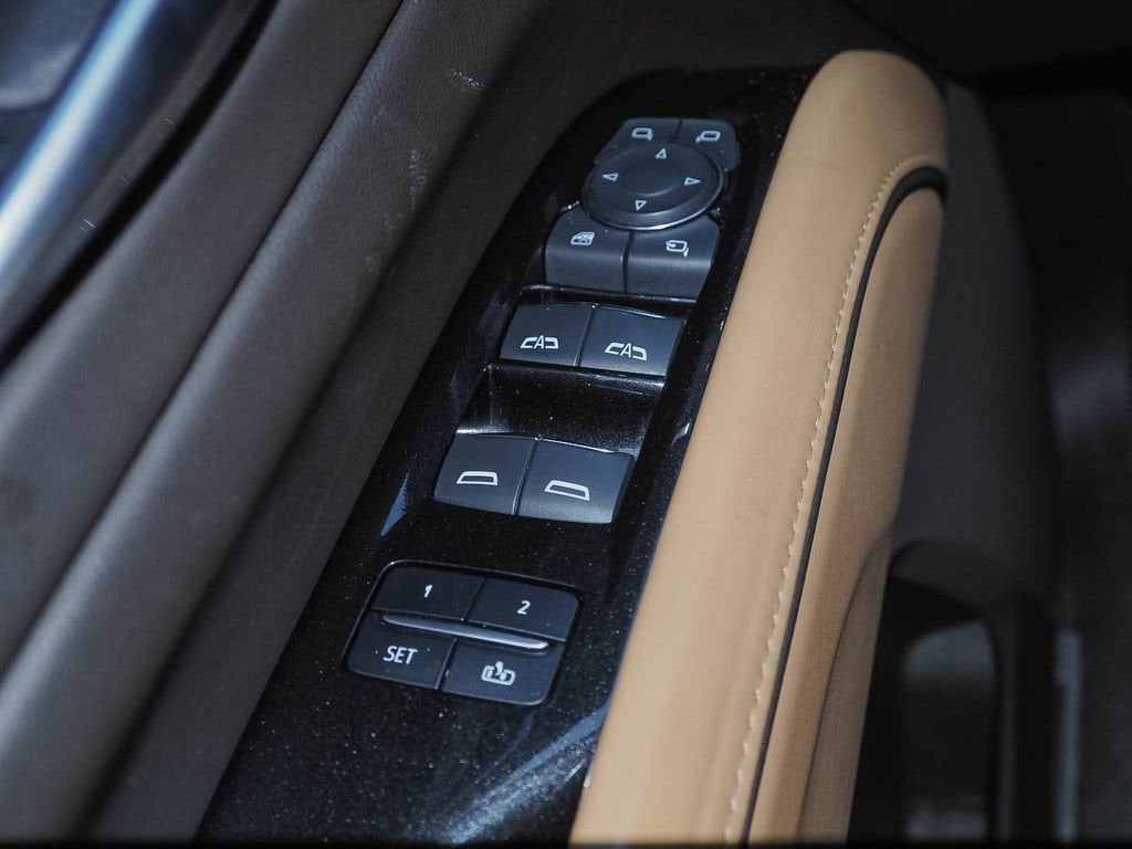 2022 Cadillac Escalade Sport