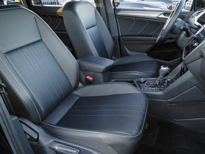 2022 Volkswagen Tiguan SE R-Line Black