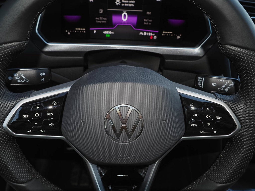 2022 Volkswagen Tiguan SE R-Line Black