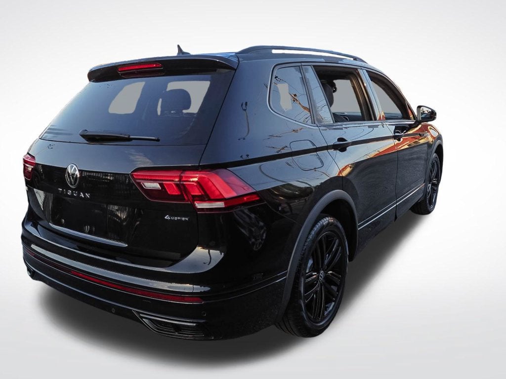 2022 Volkswagen Tiguan SE R-Line Black