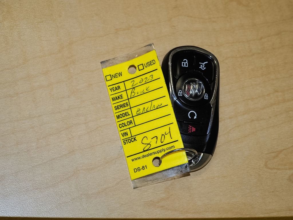 2023 Buick Enclave Essence