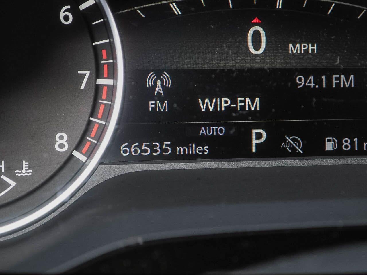 2023 Nissan Pathfinder SL 4WD