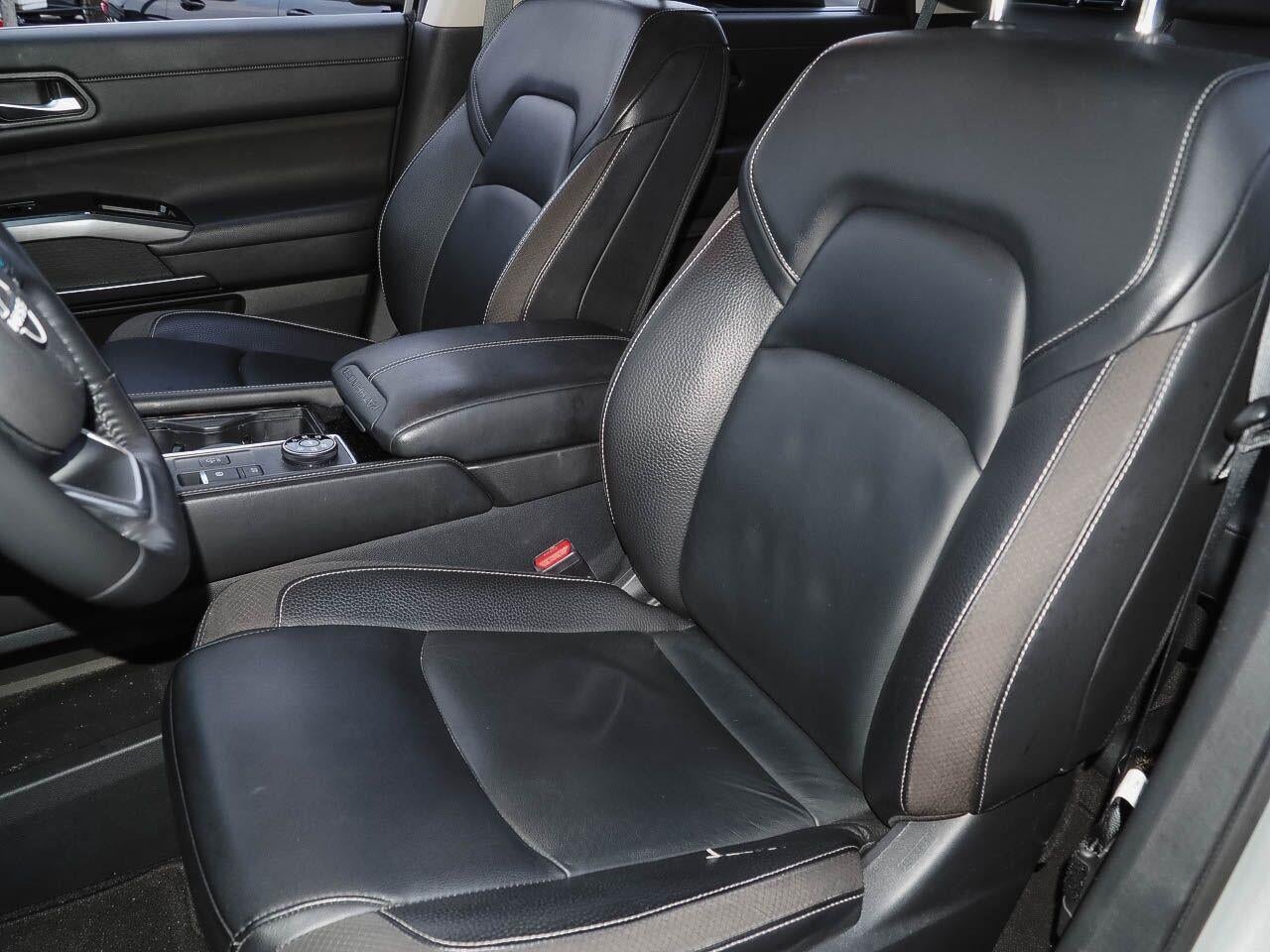 2023 Nissan Pathfinder SL 4WD