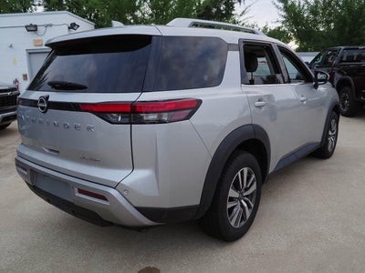 2023 Nissan Pathfinder SL 4WD