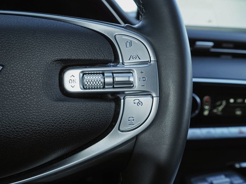 2025 Genesis GV70 2.5T