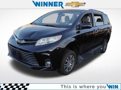 2019 Toyota Sienna XLE Auto Access Seat