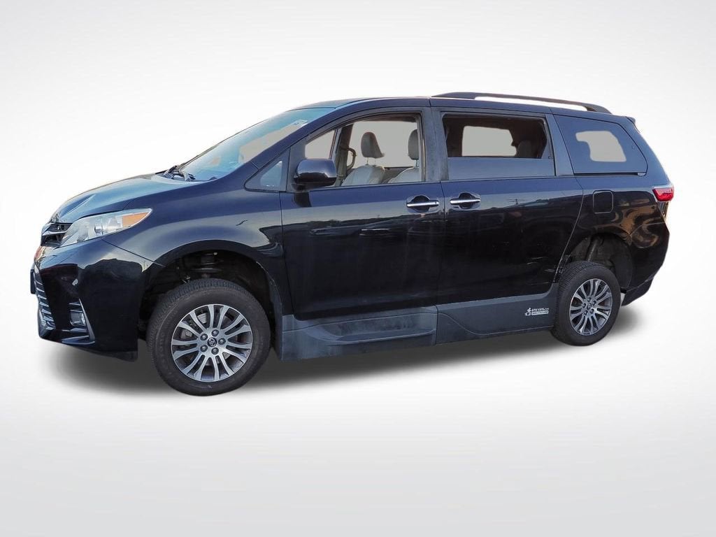 2019 Toyota Sienna XLE Auto Access Seat