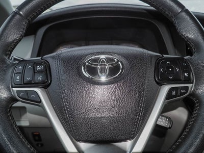 2019 Toyota Sienna XLE Auto Access Seat