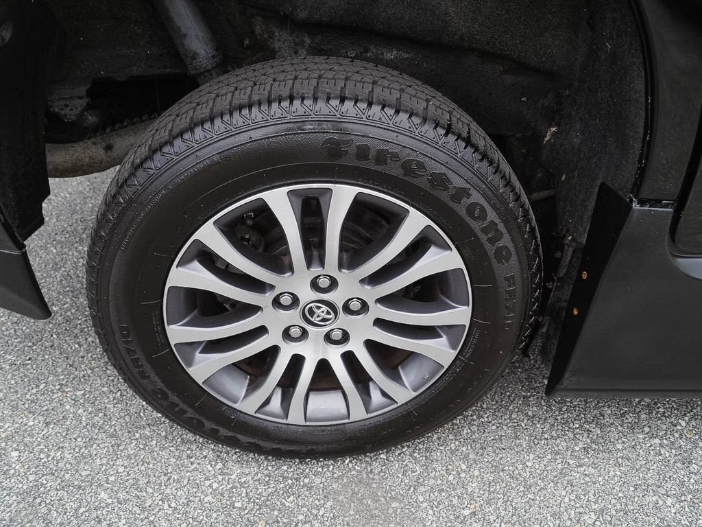 2019 Toyota Sienna XLE Auto Access Seat