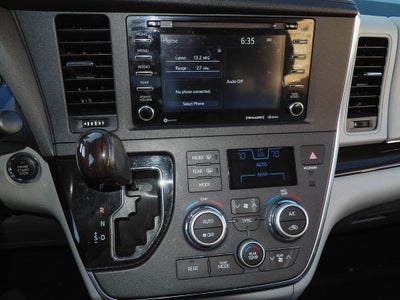 2019 Toyota Sienna XLE Auto Access Seat