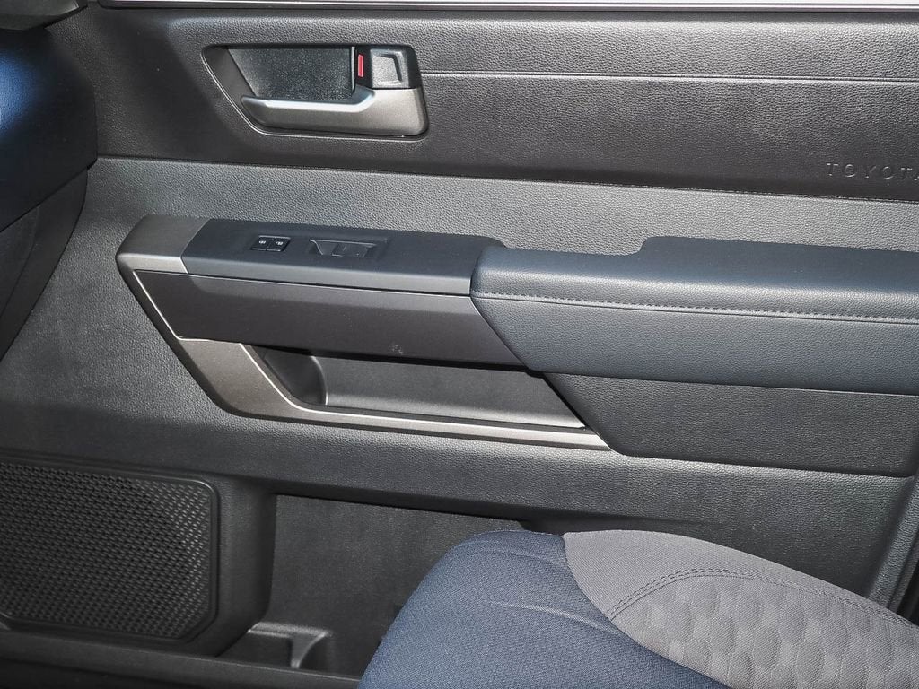 2025 Toyota Tundra SR5 - Photo 23
