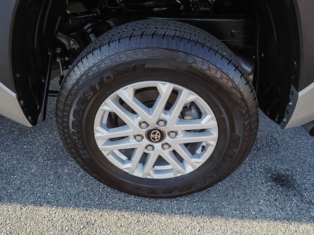 2025 Toyota Tundra SR5 - Photo 34