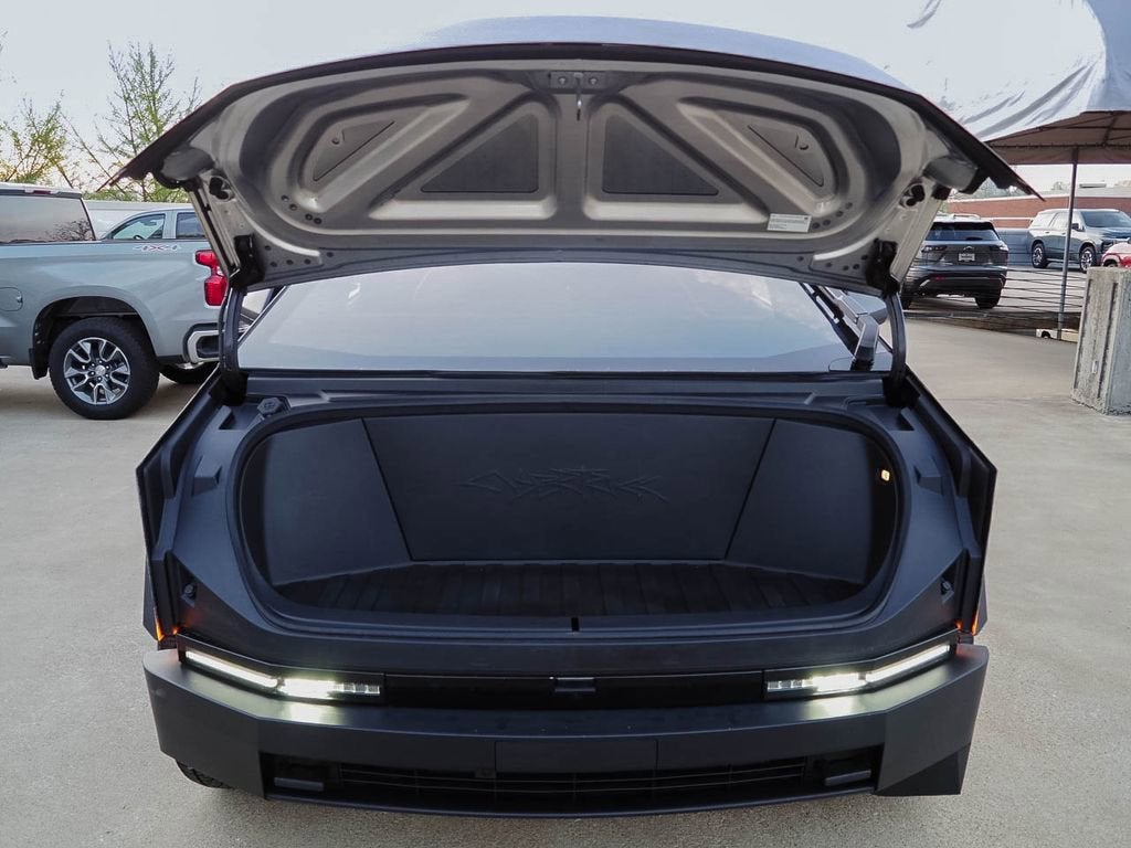 2024 Tesla Cybertruck Cyberbeast