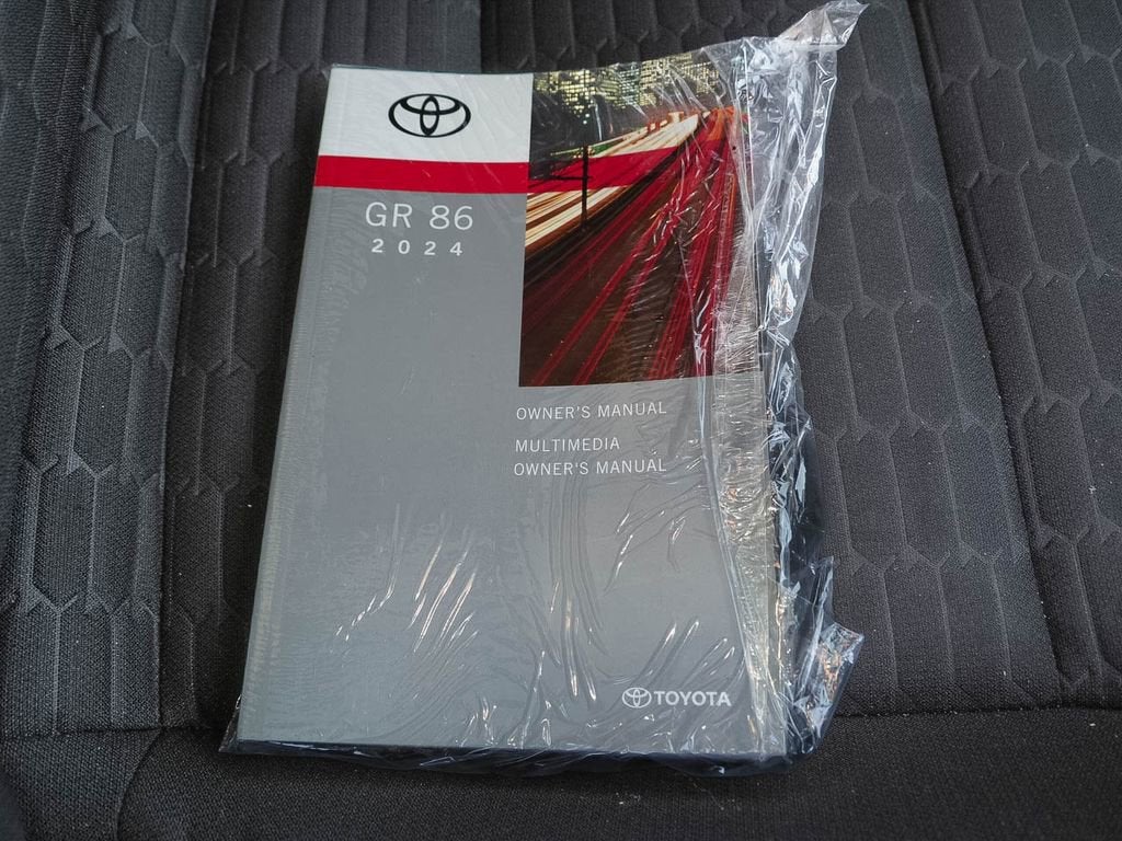 2024 Toyota GR86 BASE