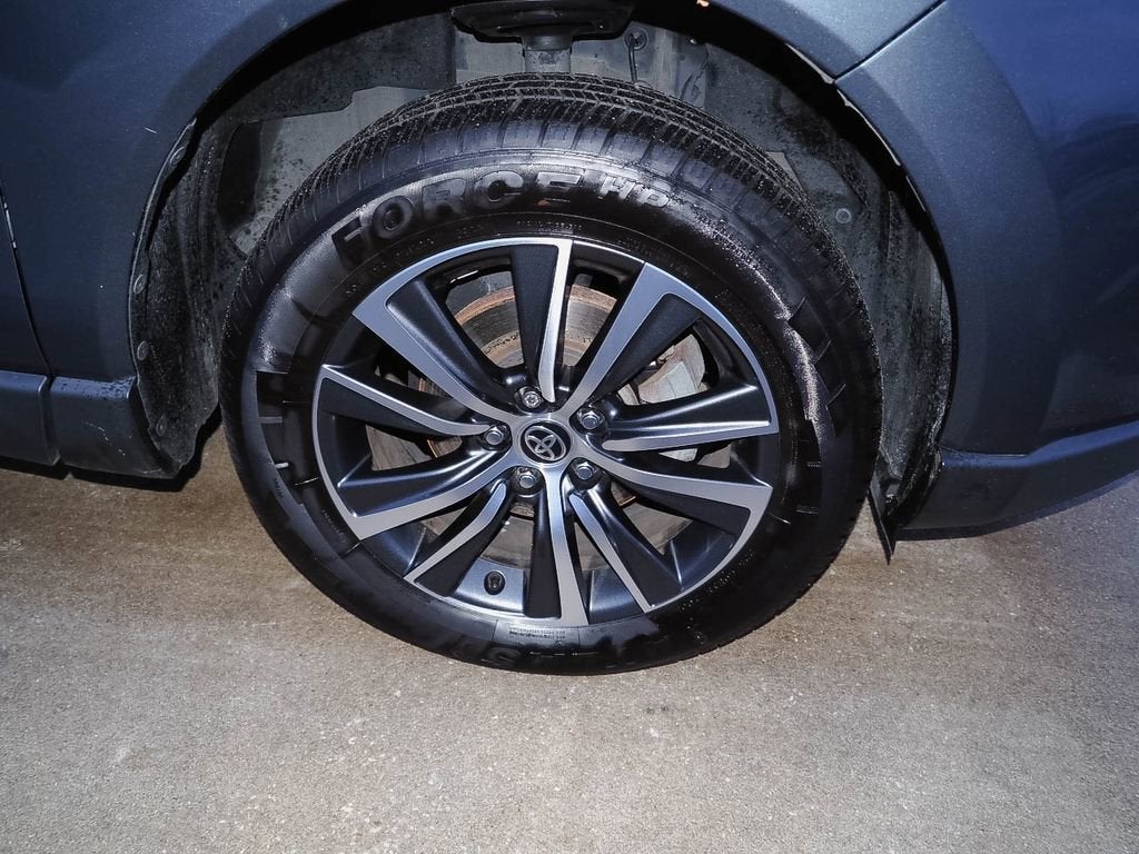 2021 Toyota Venza LE