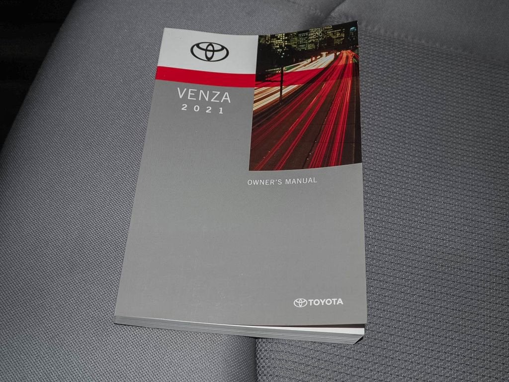 2021 Toyota Venza LE