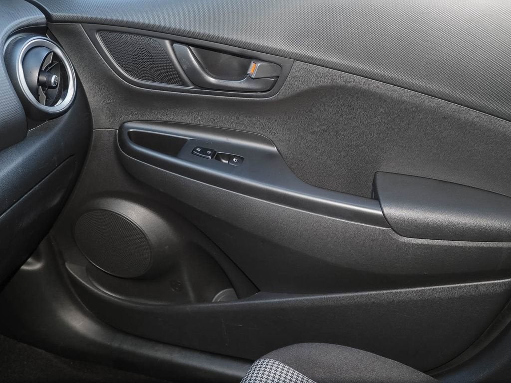 2022 Hyundai Kona SE