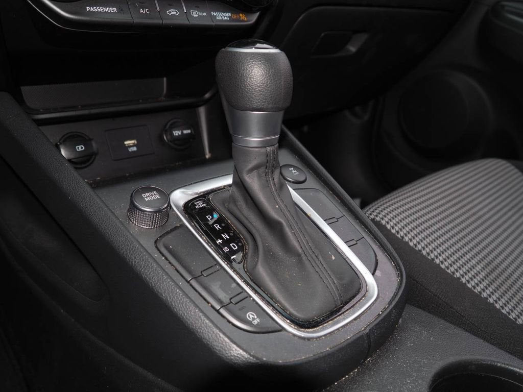 2022 Hyundai Kona SE