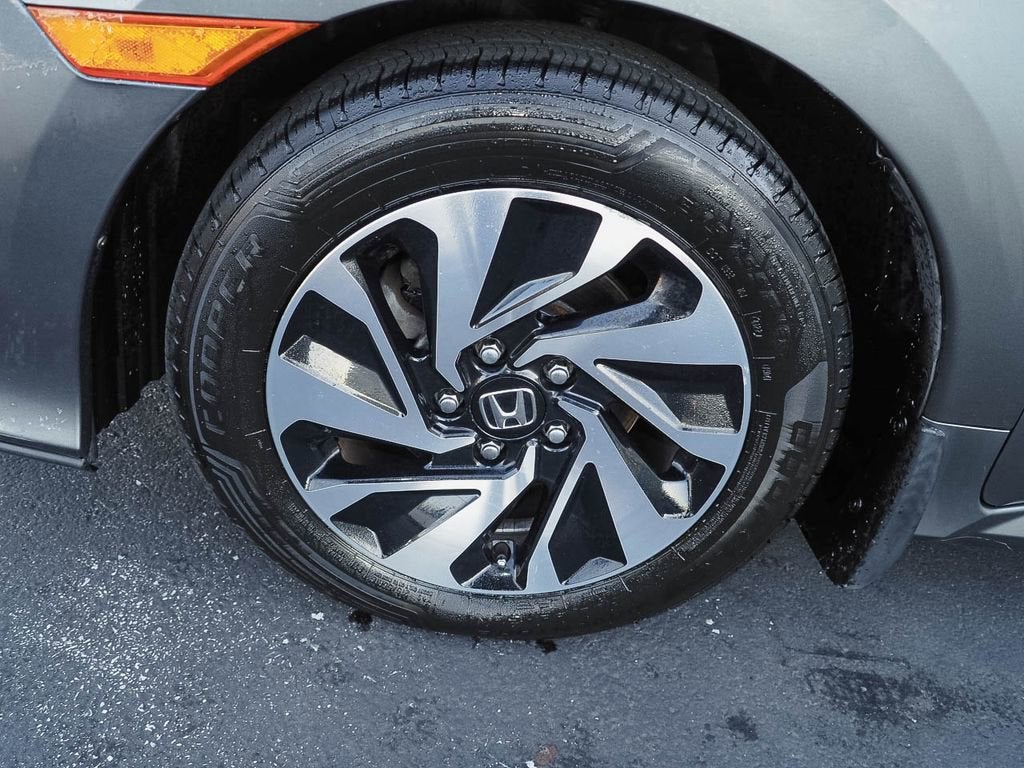 2018 Honda Civic Hatchback LX