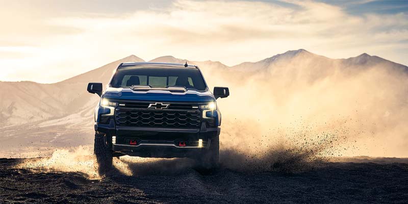 Chevy Silverado 1500 driving off-raod